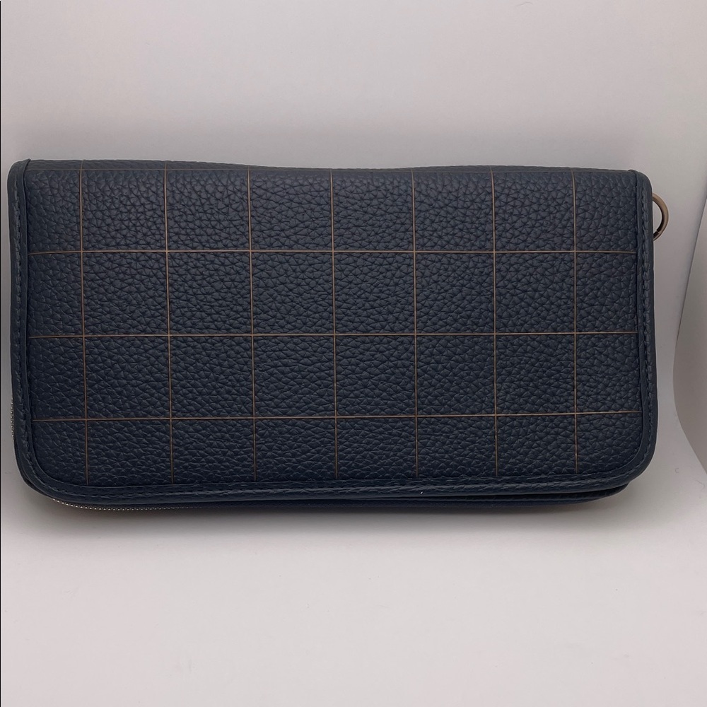 Chic Navy Grid Pattern Clutch - Picture 2 of 8
